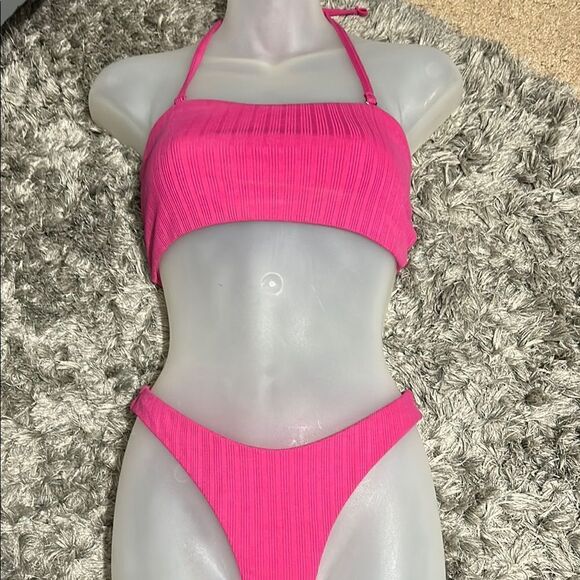 Vibrant Pink Bikini Set size small - Picture 9 of 9